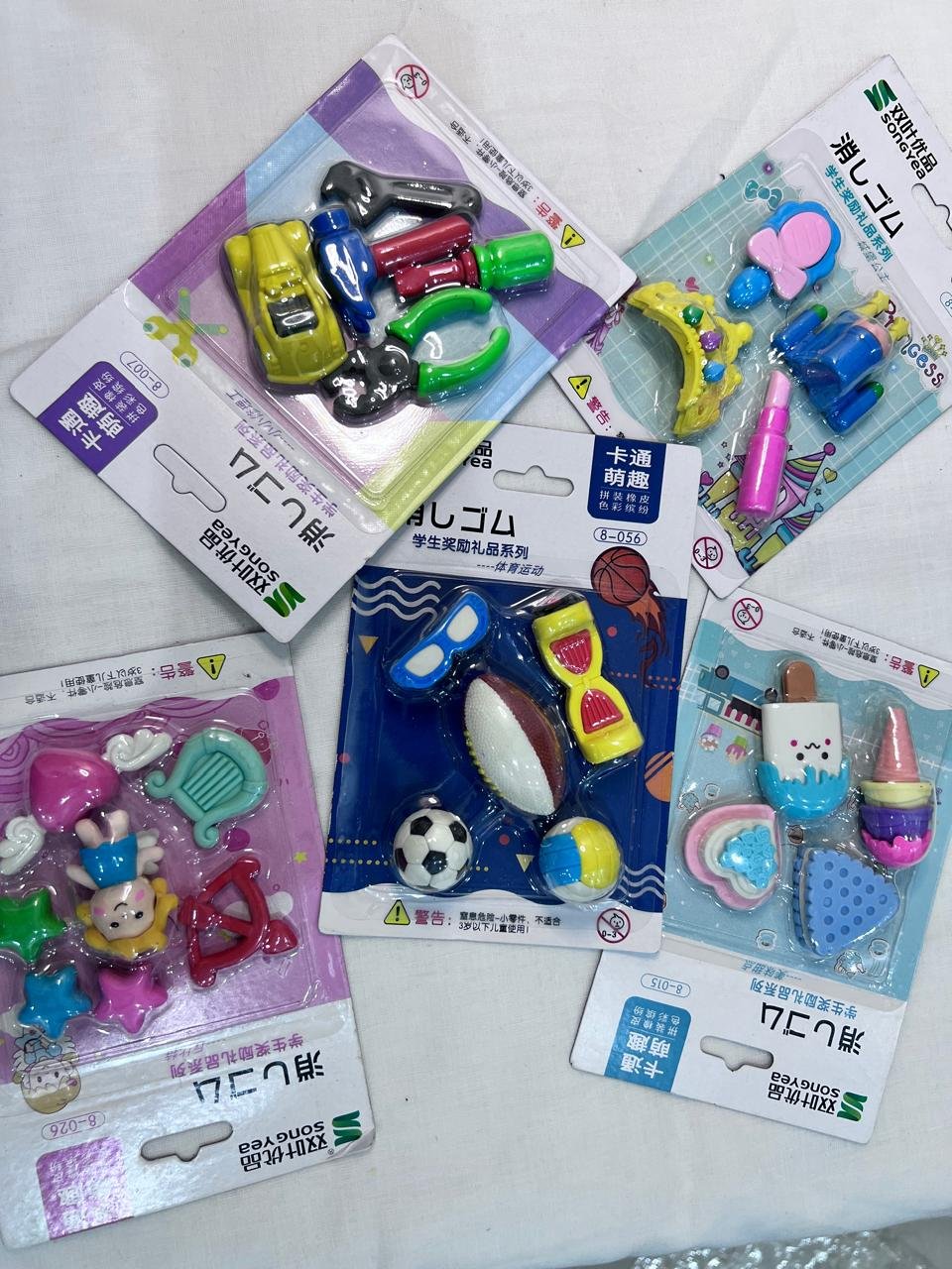 Different cartoon shaped attractive erasers for kids 5 pecies